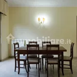 Rent 5 bedroom house of 200 m² in Fara in Sabina