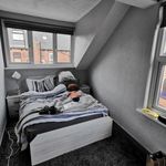 Rent 4 bedroom flat in Yorkshire And The Humber