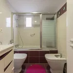 Rent a room of 90 m² in valencia