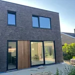 Huur 3 slaapkamer huis van 299 m² in Brugge