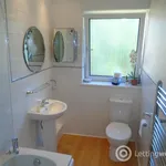 Rent 2 bedroom flat in Glasgow