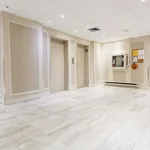 Appartement de 678 m² avec 3 chambre(s) en location à Montreal