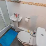 Rent 6 bedroom apartment in West Midlands