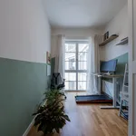 Miete 4 Schlafzimmer wohnung von 150 m² in Berlin