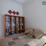 Rent 3 bedroom apartment of 140 m² in Paris