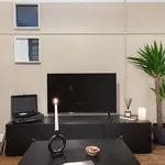 Rent 3 bedroom apartment of 70 m² in Paris