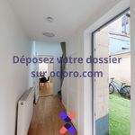 Rent 6 bedroom apartment of 12 m² in Roubaix