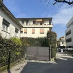 Rent 3 bedroom apartment of 100 m² in Padua