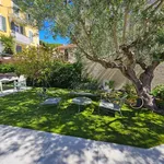 Appartement de 238 m² avec 5 chambre(s) en location à Cannes