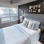 Appartement de 548 m² avec 1 chambre(s) en location à Toronto