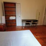 Rent a room in lisbon