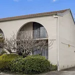 Rent 2 bedroom apartment in Queanbeyan