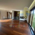 Alugar 4 quarto casa de 168 m² em Esposende