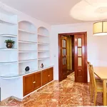 Rent 4 bedroom apartment in Seville