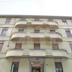 Rent 3 bedroom apartment of 80 m² in Milan