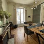 Appartement de 142 m² avec 2 chambre(s) en location à Bordeaux