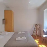 Rent a room in lisbon