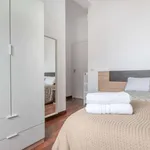 Rent a room of 113 m² in madrid