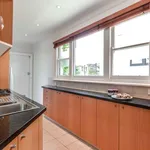 Rent 2 bedroom apartment in South Yarra