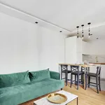 Rent 1 bedroom apartment of 450 m² in Paris