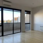 Rent 1 bedroom apartment in Melbourne