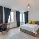 Miete 4 Schlafzimmer wohnung von 21 m² in Berlin