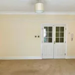 Rent 3 bedroom flat in West Midlands