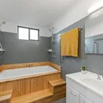 Rent 4 bedroom house in Port Macquarie