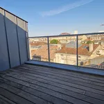  appartement avec 4 chambre(s) en location à BORDEAUX