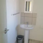 Rent 2 bedroom apartment in Roodepoort