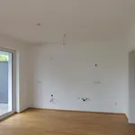 Neuwertige ruhige 2-Zimmer-Wohnung mit Balkon und Tiefgaragenparkplatz