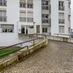 Rent 3 bedroom apartment of 81 m² in Lisbon