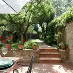 Rent 2 bedroom apartment in florence