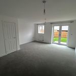 Rent 3 bedroom flat in East Midlands