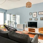 Rent 2 bedroom apartment of 34 m² in Paris