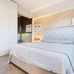 Rent 2 bedroom apartment of 57 m² in Barcelona