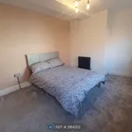 Rent 2 bedroom flat in Yorkshire And The Humber