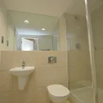 Rent 2 bedroom apartment in Leeds