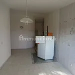 Affitto 2 camera appartamento di 70 m² in Caserta