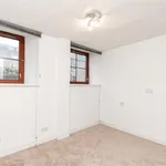 Rent 2 bedroom flat in Aberdeen