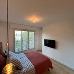 Rent 3 bedroom apartment of 77 m² in Paris