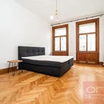 Pronajměte si 4 ložnic/e byt o rozloze 112 m² v Prague