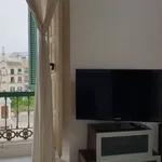 Rent 1 bedroom apartment of 484 m² in Málaga