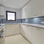 Rent 2 bedroom flat of 66 m² in Malvern Hills