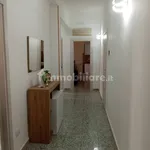 Affitto 3 camera appartamento di 110 m² in Taranto