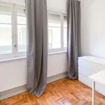 Rent a room in lisbon