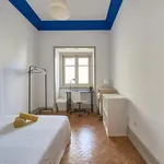 Rent 11 bedroom apartment in Lisbon