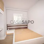 Rent 7 bedroom house of 195 m² in Amadora