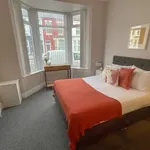 Rent 4 bedroom house in London