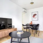 Rent 2 bedroom apartment of 65 m² in lisbon